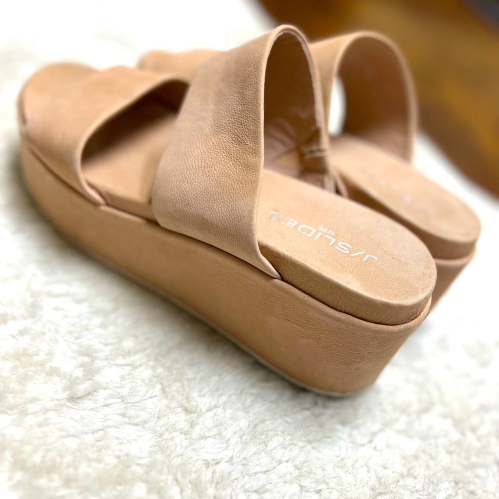 Sandals - Picture 3 of 3